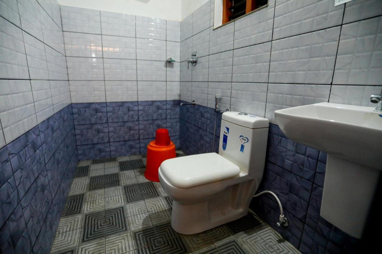 Dakshinakasi Guest House Thirunelly Buitenkant foto