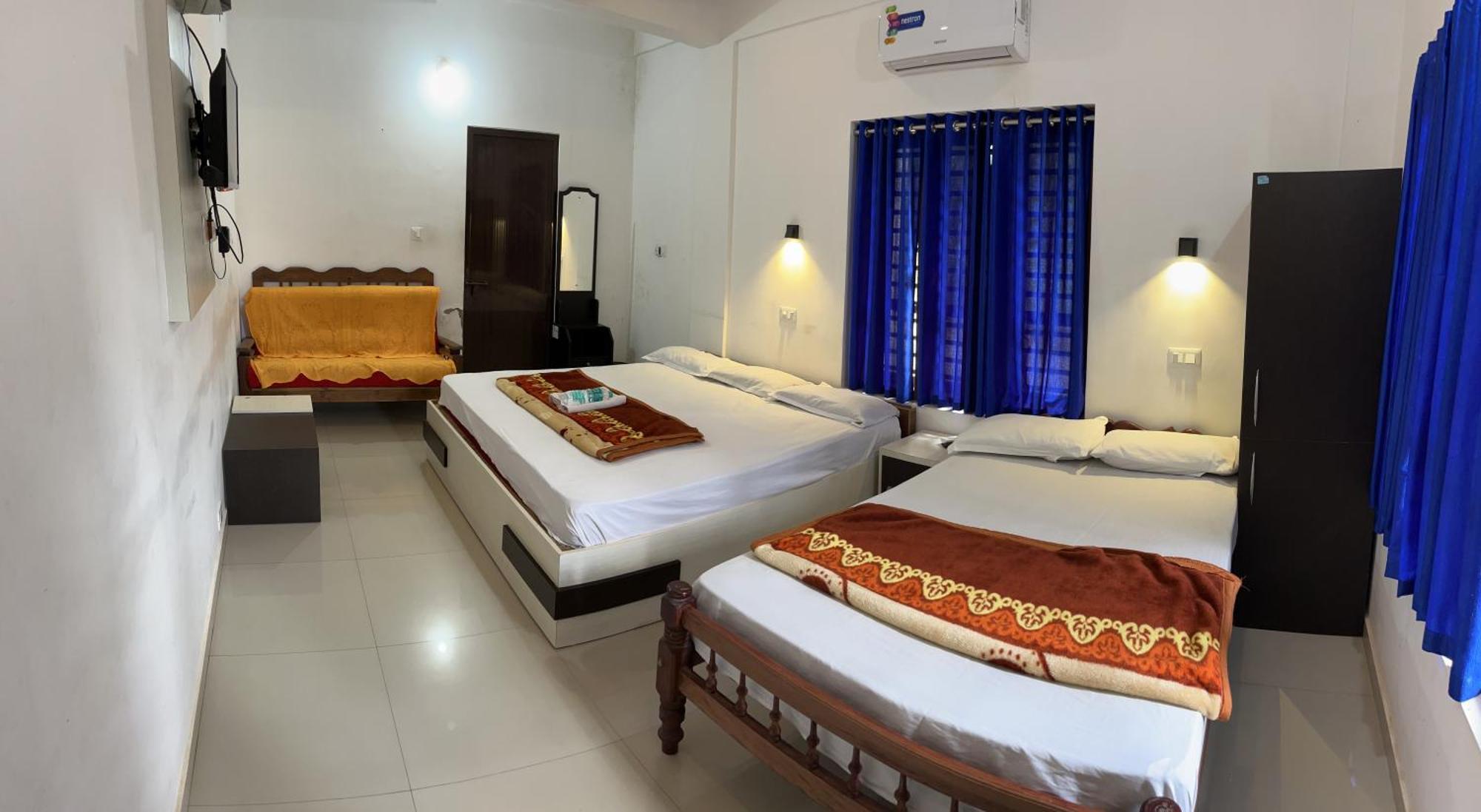 Dakshinakasi Guest House Thirunelly Buitenkant foto