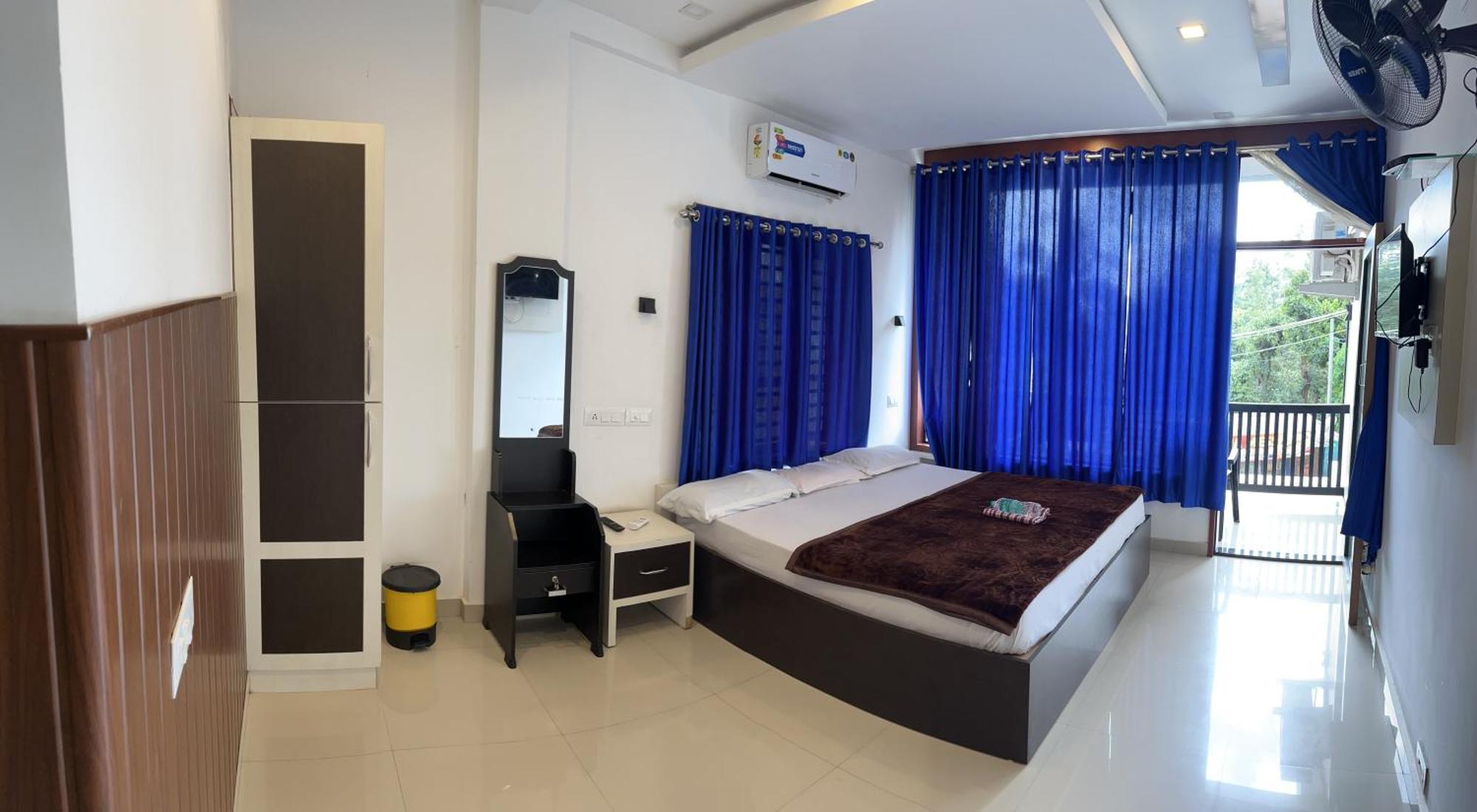 Dakshinakasi Guest House Thirunelly Buitenkant foto