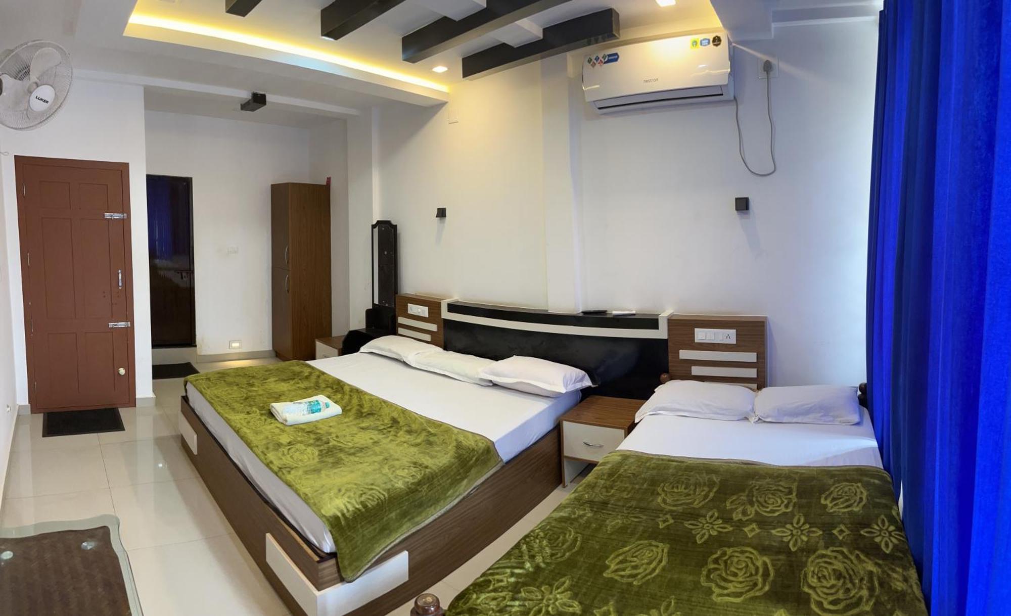 Dakshinakasi Guest House Thirunelly Buitenkant foto